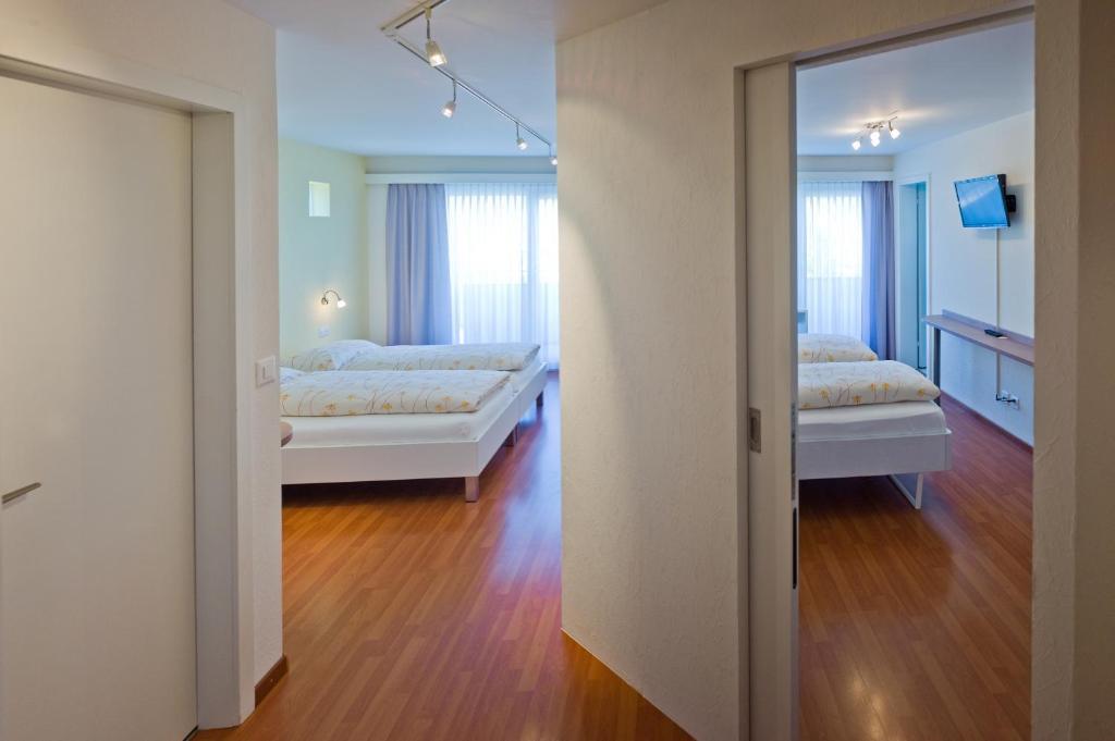 Hotel Drei Koenige Einsiedeln Habitación foto